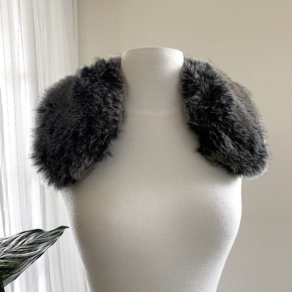 TOPSHOP Biker Pleather Jacket + Faux fur collar - Picture 9 of 11